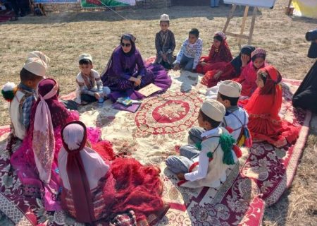 طراحی سه مسیر برای سفر کتاب به سیاه‌چادرهای عشایری فارس