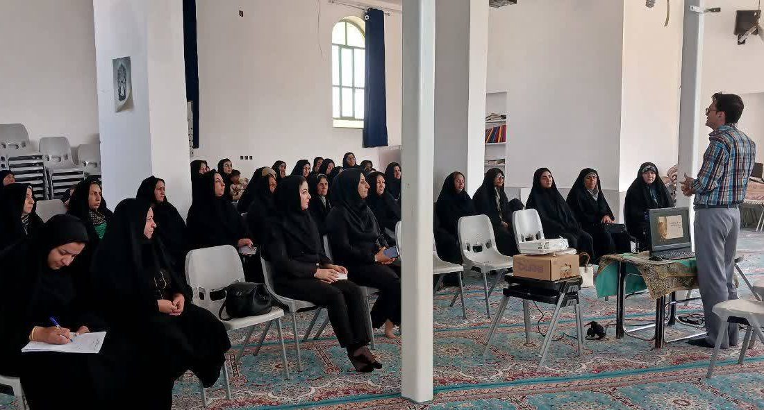 برگزاری کلاس آموزشی کارآفرینی در قطرویه نی‌ریز