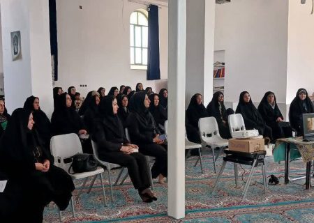 برگزاری کلاس آموزشی کارآفرینی در قطرویه نی‌ریز