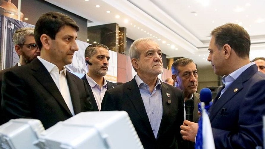 تأکید رئیسجمهور بر حمایت از نوآوریهای بومی در توسعه شبکه فیبر نوری کشور