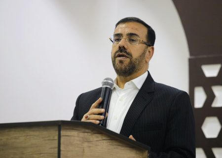 پاسخ استاندار فارس در خصوص برکناری معاون سیاسی خود