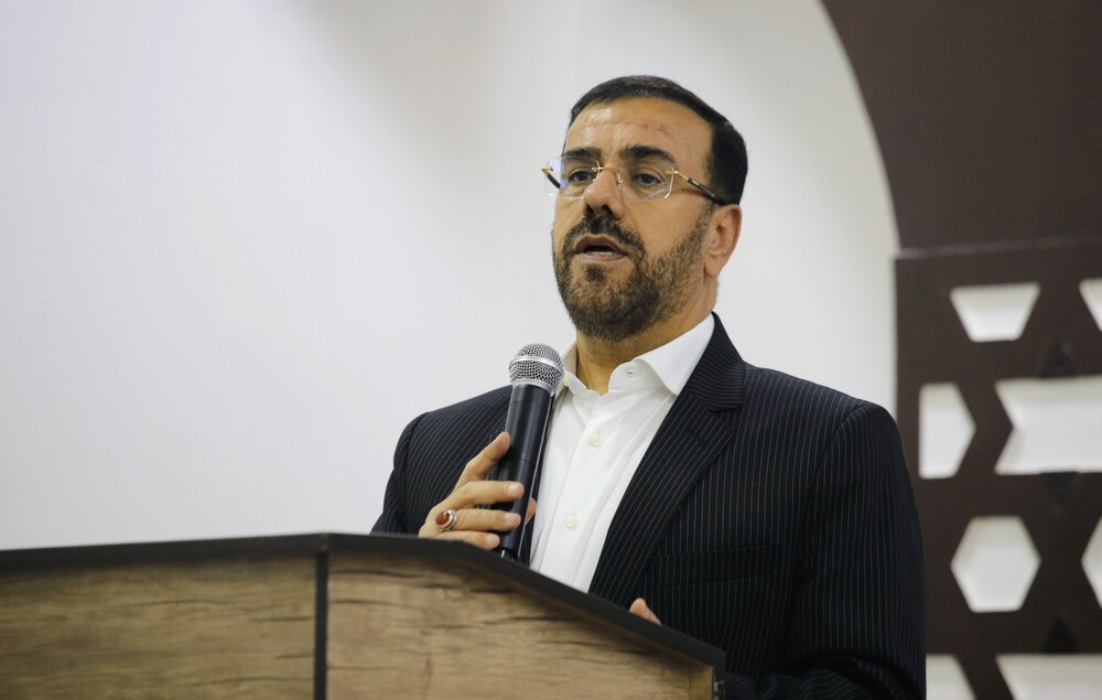 پاسخ استاندار فارس در خصوص برکناری معاون سیاسی خود