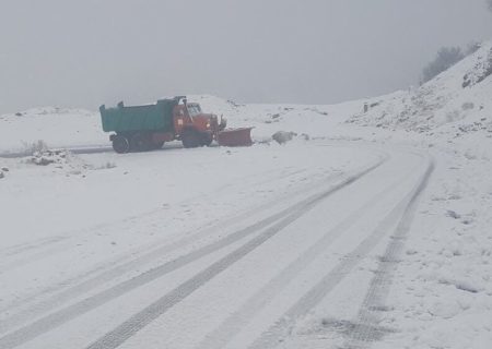 بارش برف و باران در ۹ محور مواصلاتی فارس/ امدادرسانی به ۳۰۰ نفر در جاده‌ها