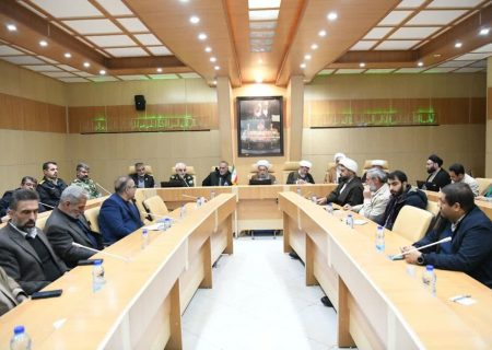 امام جمعه شیراز: شیرازی‌ها باید در تکریم شهادت حضرت شاهچراغ(ع) پیشگام باشند