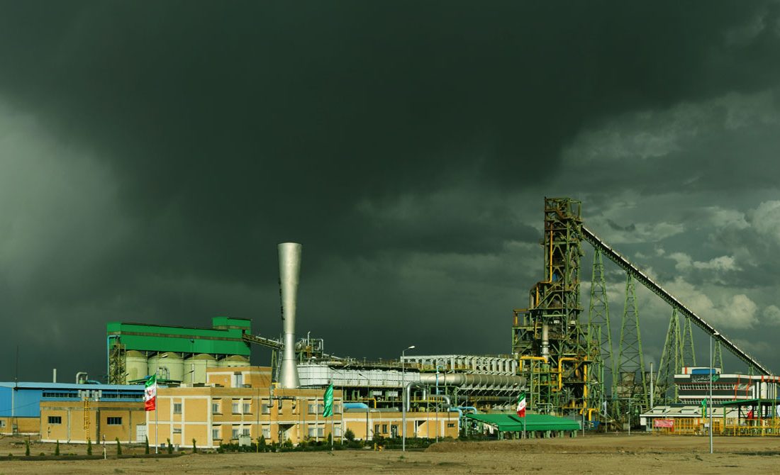 از ثبت رکورد تولید ماهانه شمش فولادی تا درخشش در جوانی جمعیت توسط فولاد غدیر نی‌ریز