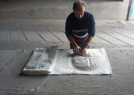 نمونه‌برداری پارت ۵۱ کود سولفات پتاسیم گرانول تولید «صنعت پتاس آسیا» در انبار سازمانی فارس