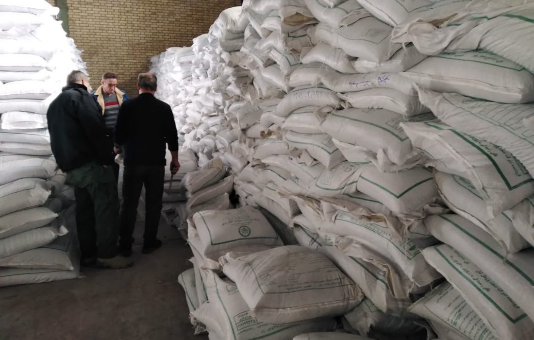 نمونه‌برداری از سولفات پتاسیم گرانوله پارت ۴ شرکت پتاس سازان کویر سبز در فارس انجام شد