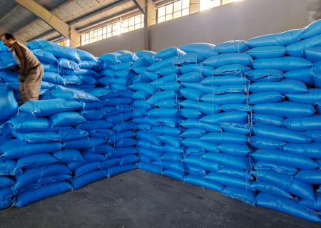 توزیع بیش از ۵ هزار تن کود اوره در زرقان از ابتدای سال تا پایان آذر