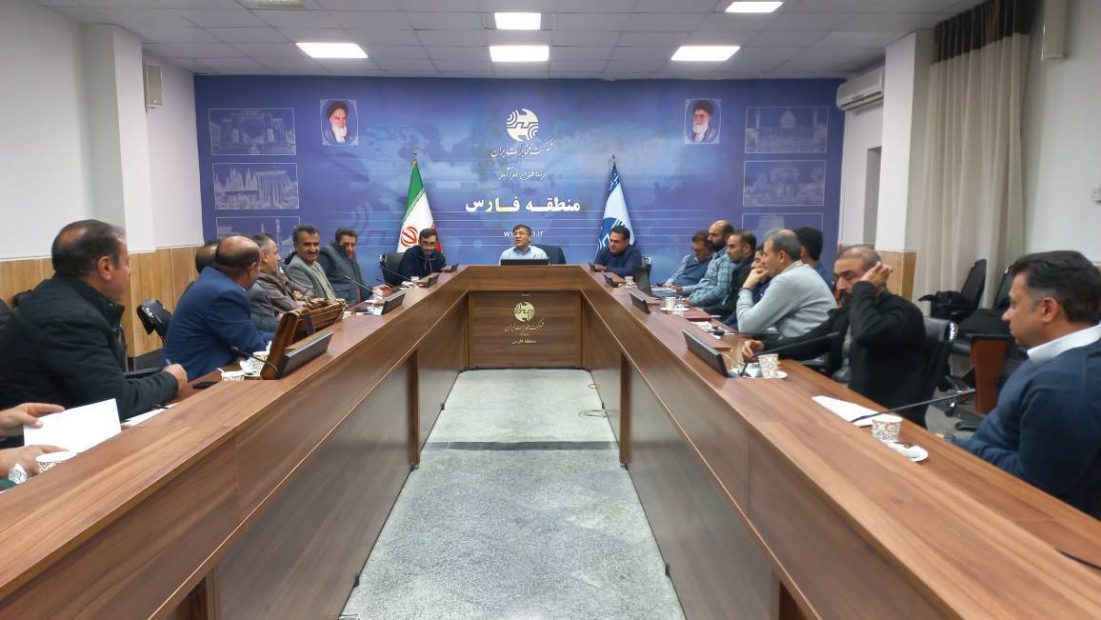 مهندس محمودی خطاب به پیمانکاران نگهداری: رضایت مشترکان در اولویت باشد