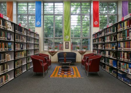 فراخوان مزایده اجاره فضای کافه‌کتاب در کتابخانه شهید آیت‌الله دستغیب شیراز