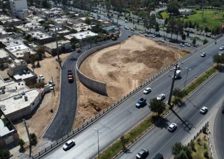 افتتاح پروژه‌های عمرانی، ترافیکی و فرهنگی در مناطق جنوب شیراز