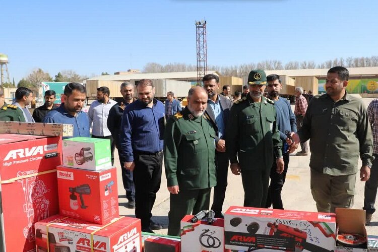 قرارگاه‌های جهادی شیراز مجهز به تجهیزات تخصصی عمرانی شدند