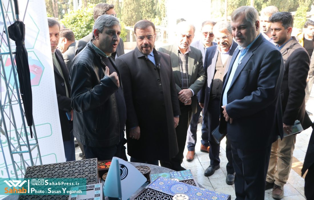 گزارش تصویری | آیین توزیع ۲۲۰۰ سری جهیزیه برای نوعروسان در شیراز